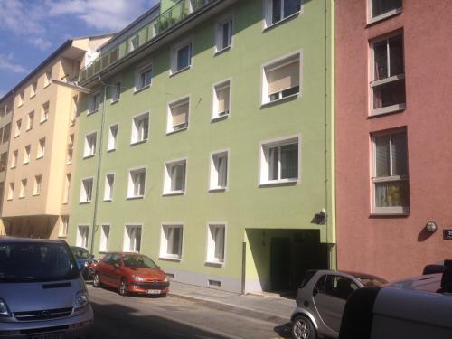 Floridsdorf Apartment | All-in longterm Cozy Studio - free Parkingcard for 21 District