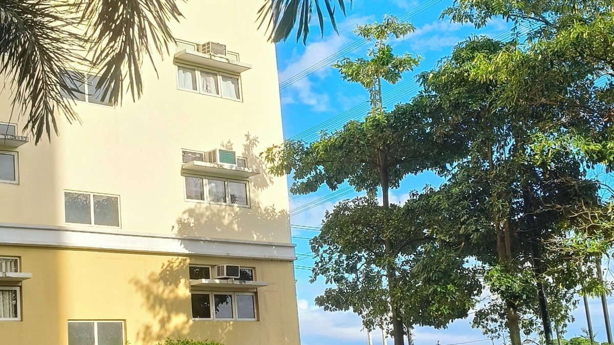 Binan City Condo | All-in-One Studio Getaway: Comfort, Style, and Fresh Surroundings