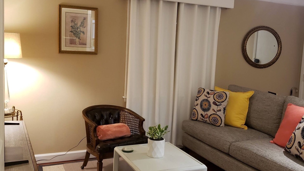 West End Condo | All in Reach, 2BR in West End