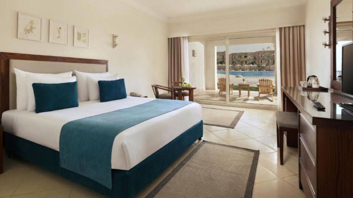Soma Bay Hotel | All-Inclusive Coastal Retreat with 2 Outdoor Pool, Spa and Watersports