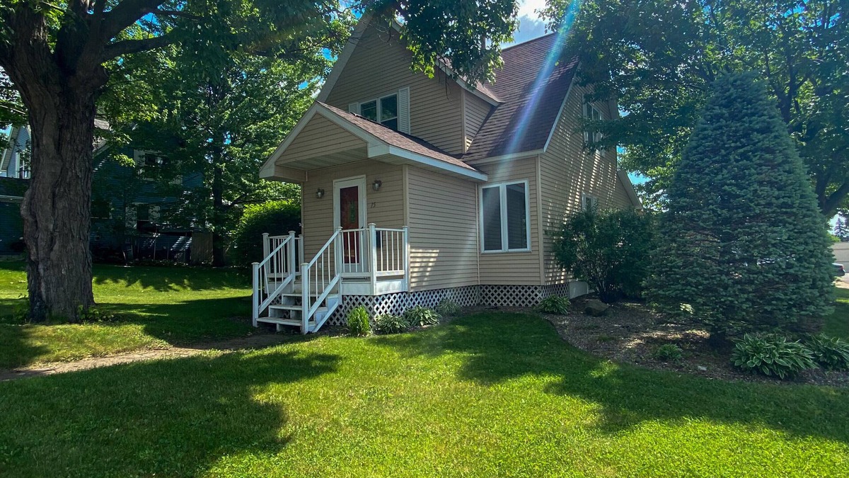 Rothschild House | ALL OCCASION Central WI Home