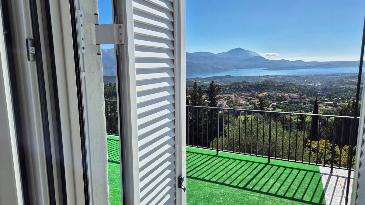 Kaminarata Villa | ALL ROUND SEA & ISLAND VIEWS. QUIET AND WITHOUT NEIGHBOURS. BEST BEACHES.