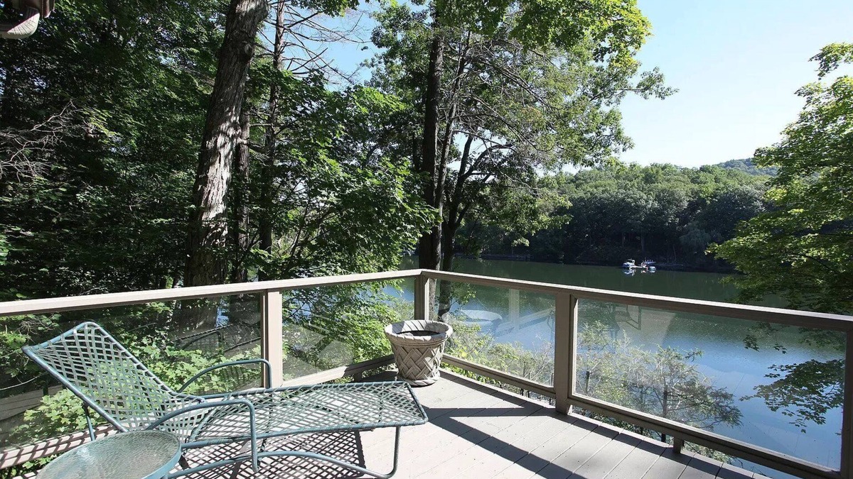 Sherman House | All-season Lakefront with Hot tub, Sauna, Firepits
