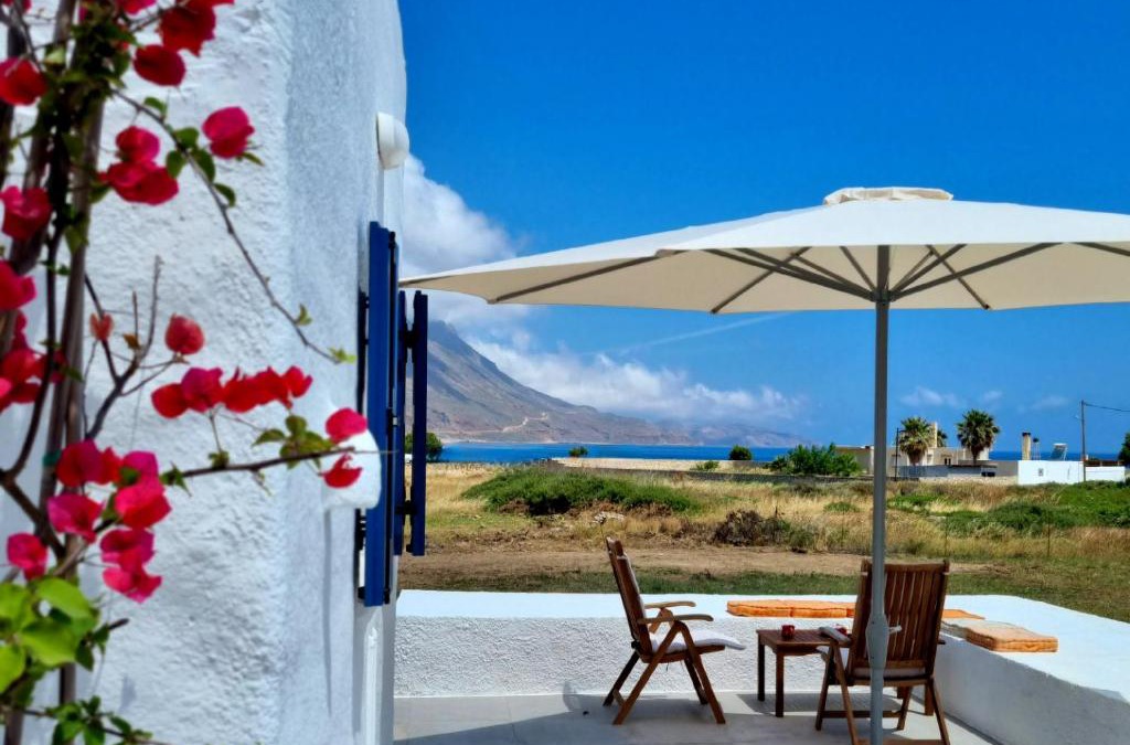 Trachilos House | All Season Lovely Seafront Cottage