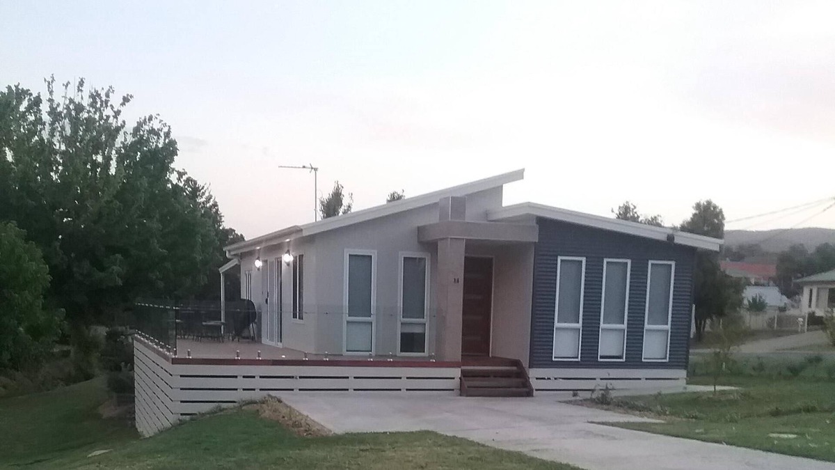 Tumut House | ALL SEASONS HOLIDAY HOMES