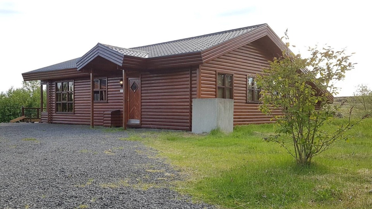 Reykholt House | All seasons house on the Golden Circle.