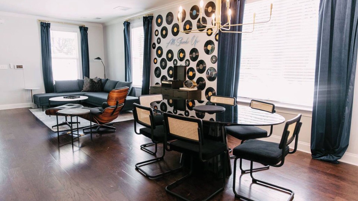 Crosstown House | All Shook Up at Pettigrew Adventures