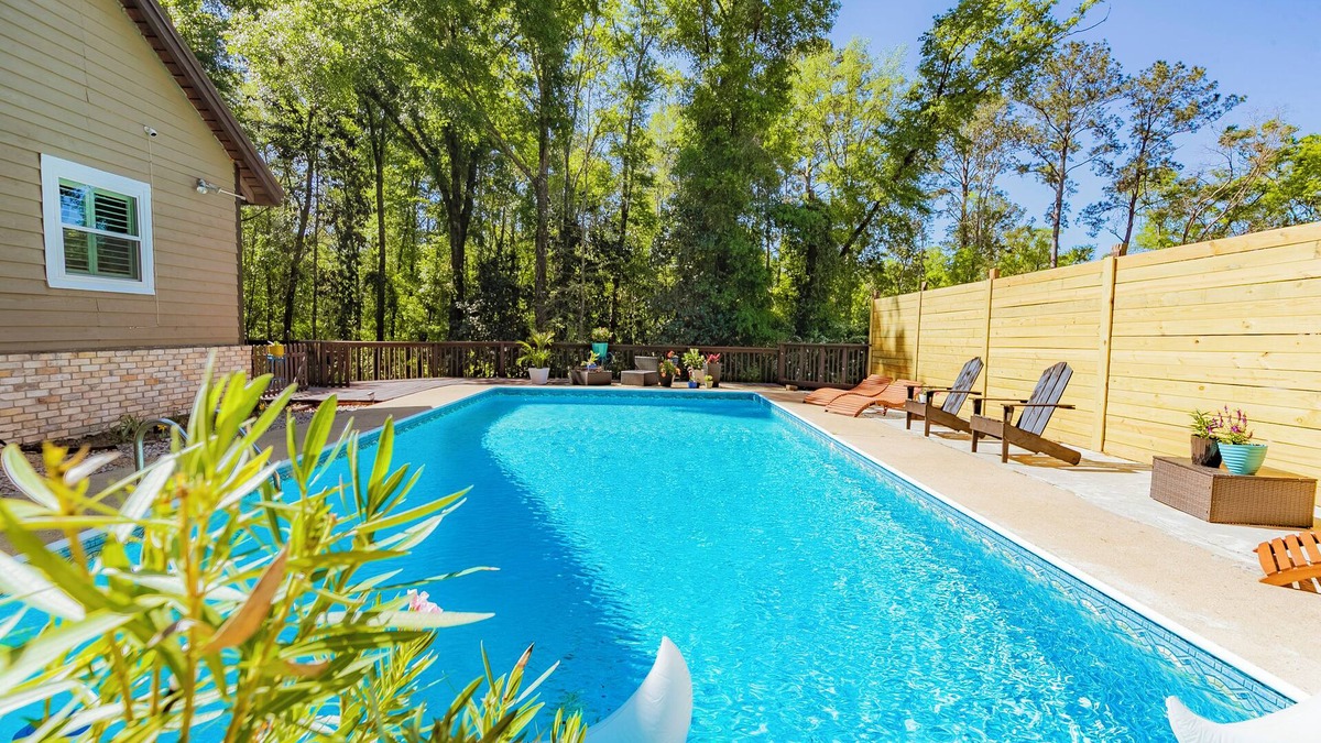 Havana House | All the best amenities in a convenient, yet private, home for large families