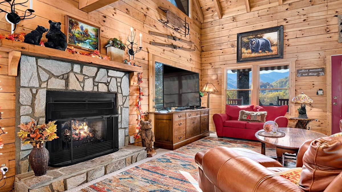 Valley Creek Run Cabin | All the comfort of home log cabin, mountain View, Hot Tub, Pool Table, sleeps 10