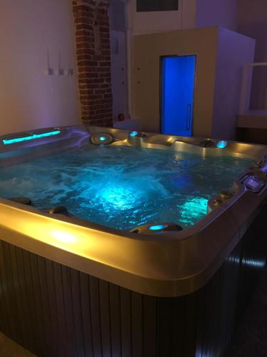 Canale Apartment | Alla Corte dei Bertoli SPA