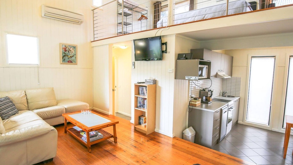 Bright Villa | ALLAMBIE COTTAGES - VILLA 3: Bright