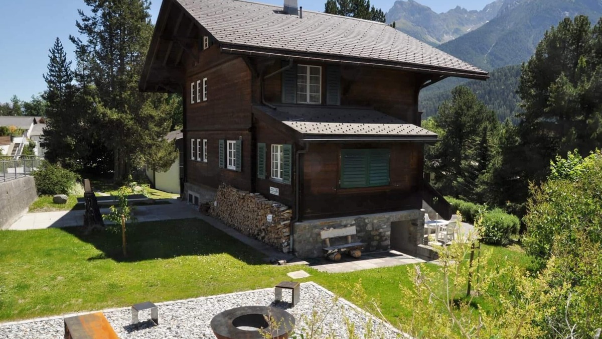 Engadin Scoul House | Allegra and welcome to Chalet Trü