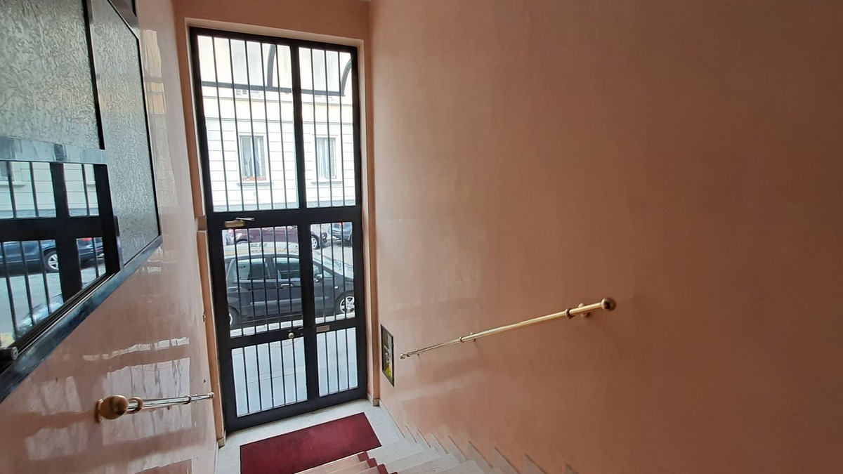Precotto Apartment | ALLEGRA HOUSE: complete flat 2'walk from tube/bright and on the top floor