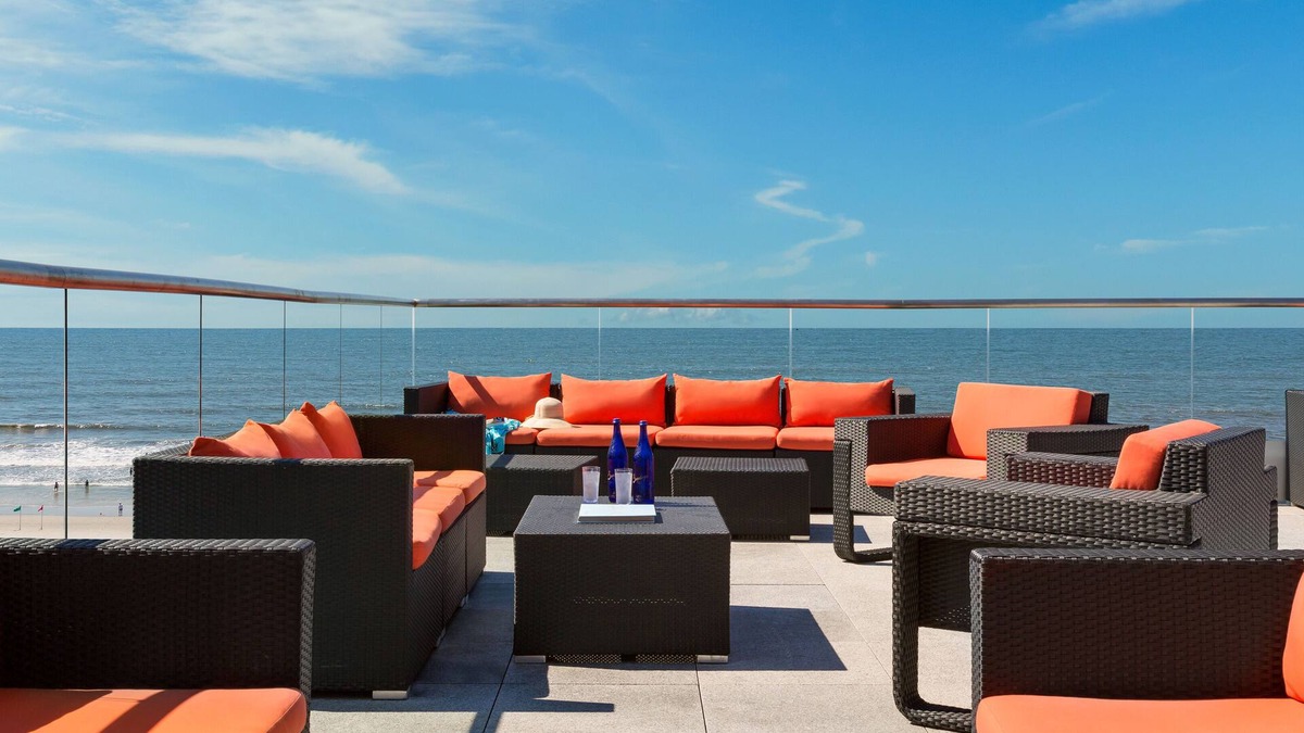 Long Beach Hotel | Allegria Hotel