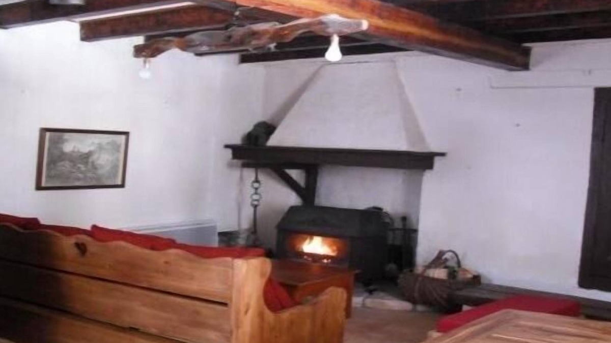 Allemond Apartment | ALLEMONT CHALET OLLE 72 m2 Oisans Vaujany Alpe d'Huez 8 or 16 couchag