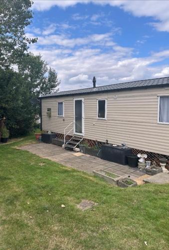 Isle of Grain Resort | Allhallows getaway