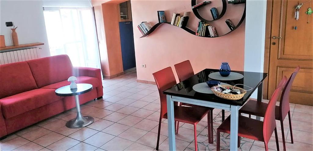 Revello Apartment | Alloggio del Castello da Germana Parcheggio gratuito