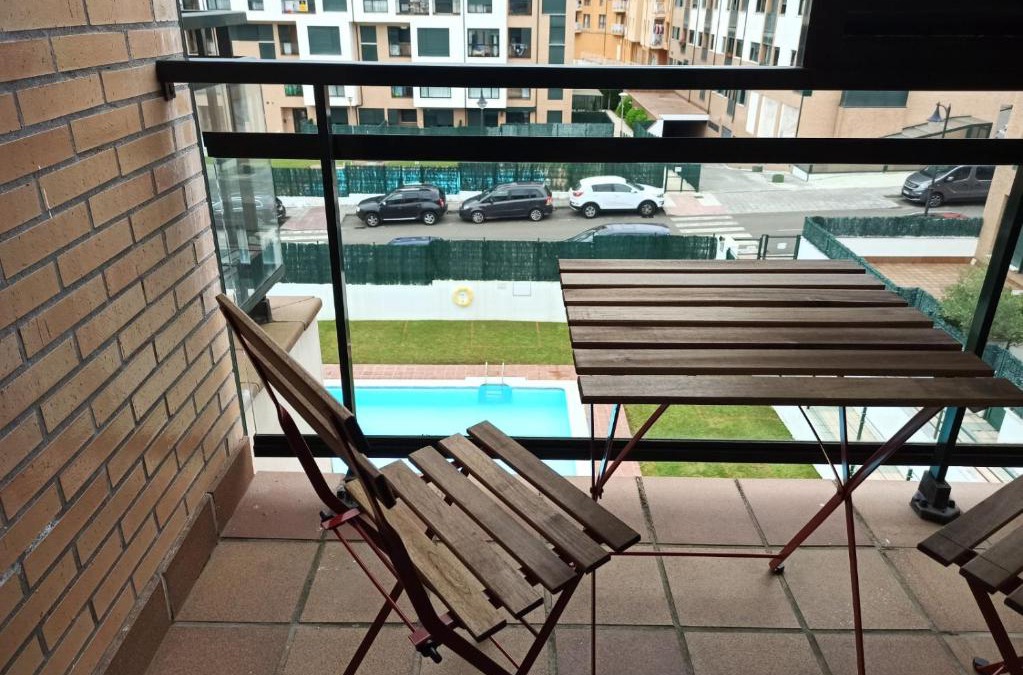 Posada de Llanes Apartment | Alloru, apartamento con piscina la playa a 3 km VUT-2714-AS