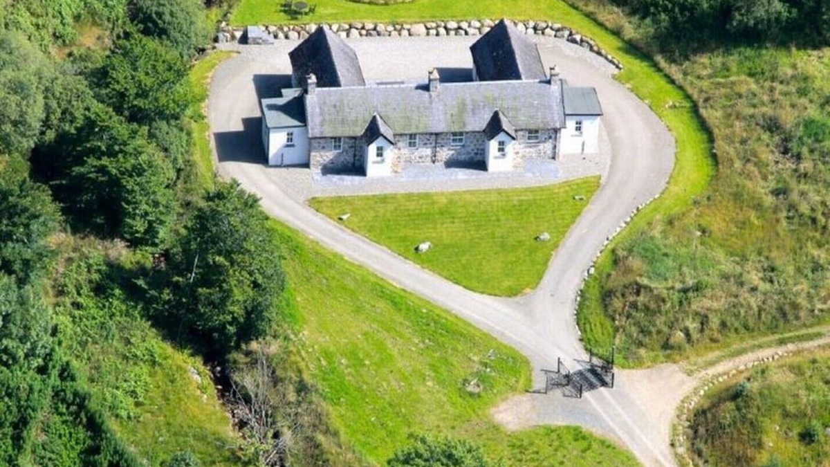 Newtonmore Cottage | Allt Bronach Cottage