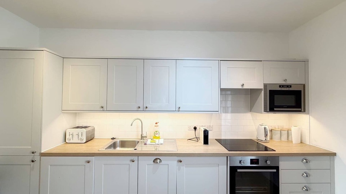Clifton Apartment | Alma Vale Apartments 4 - Hopewell