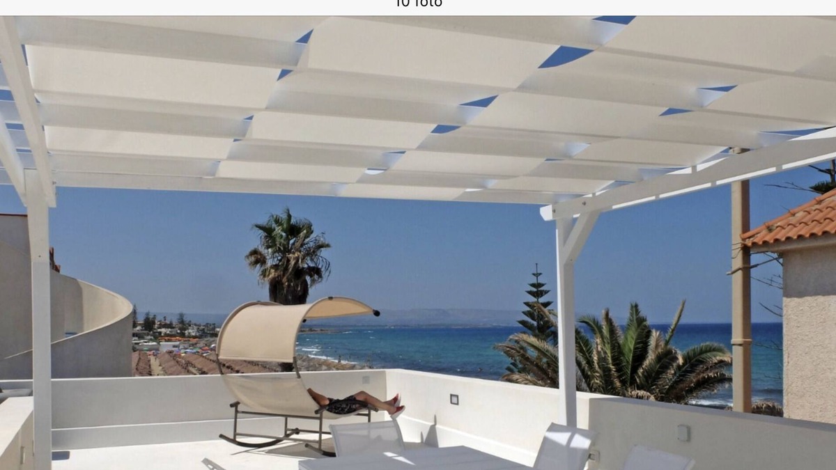 Reitani House | Almaga to experience the crystalline sea of Sicily as if you were at home.