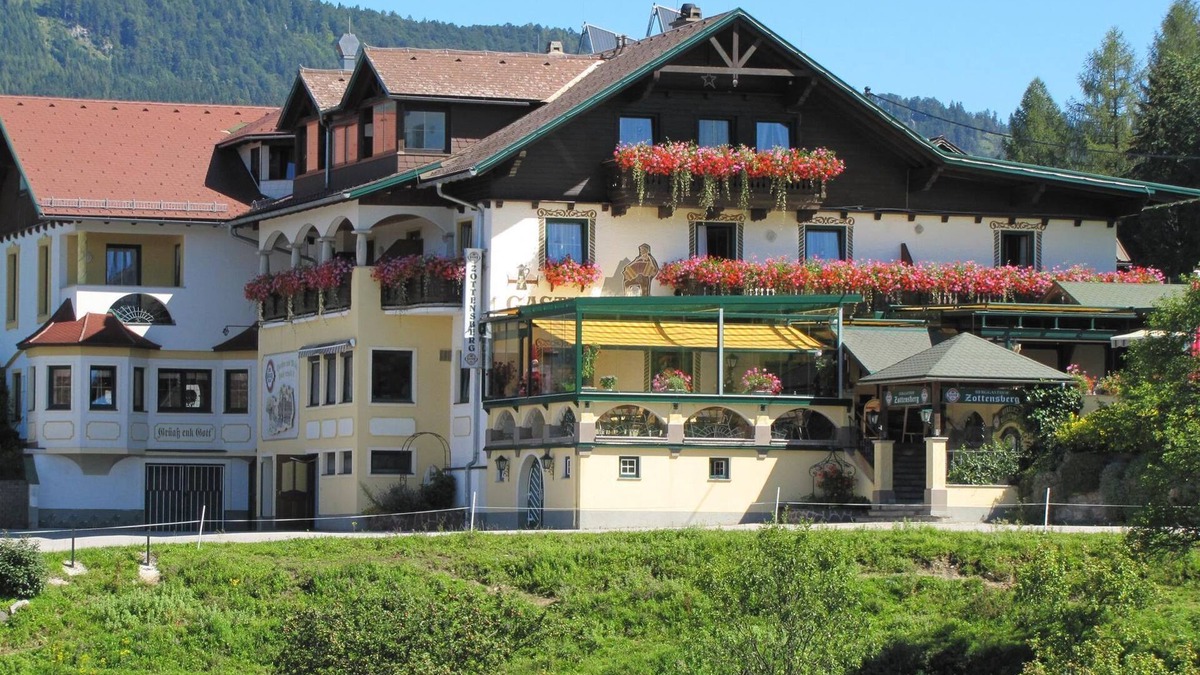 Spital am Pyhrn Cabin | Almhaus - Berggasthof Zottensberg