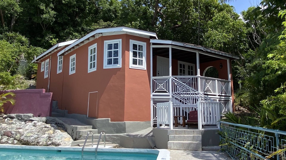 Montego Bay Cottage | Almond Tree Cottage with Pool