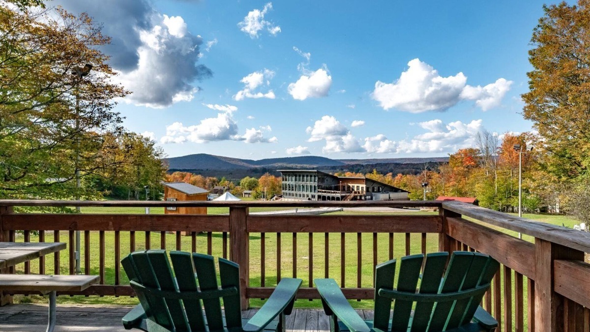 Northface House | Almost Aspen - 39 Trails End Court Almost Aspen - Hot Tub, Pool Table, Gas Fireplace, Garage