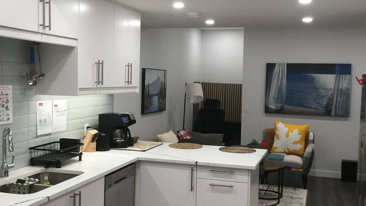 Southwest Calgary Apartment | Almost Heaven – 2-Bdrm APT near Heritage Park, Spruce Meadows & Banff-SW Calgary
