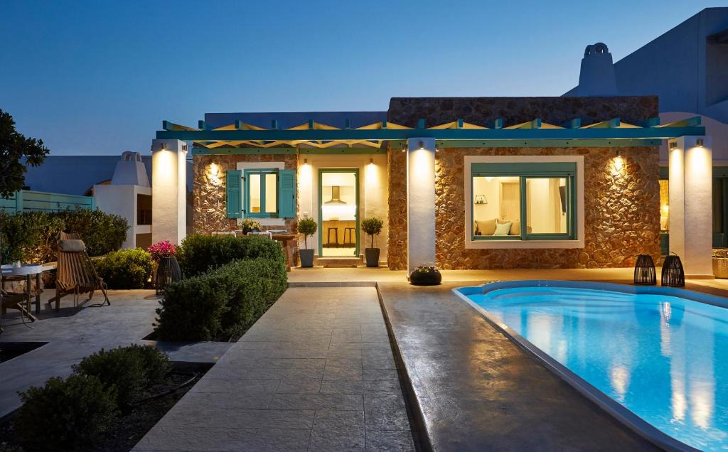 Monolithos Villa | Almyriki Beach Villa