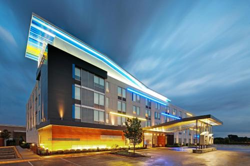 Bolingbrook Hotel | Aloft Bolingbrook