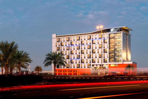 Dubai World Central Hotel | Aloft Dubai South