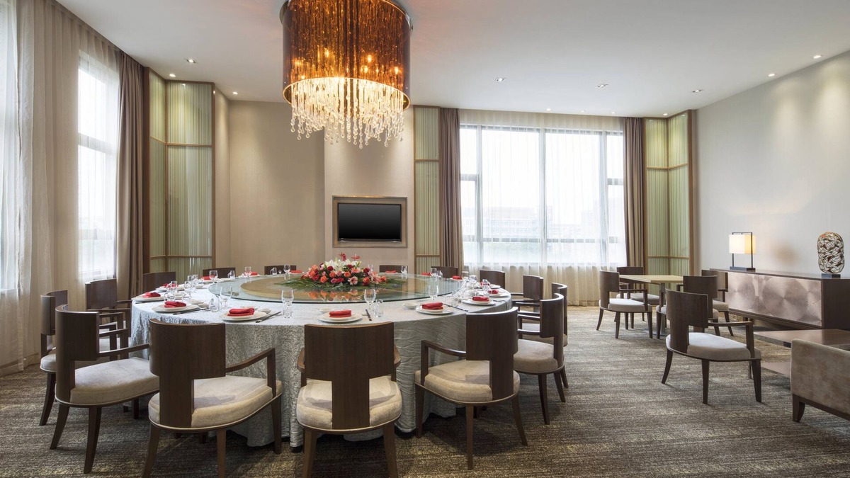 Tinghu Qu Hotel | Aloft Yancheng