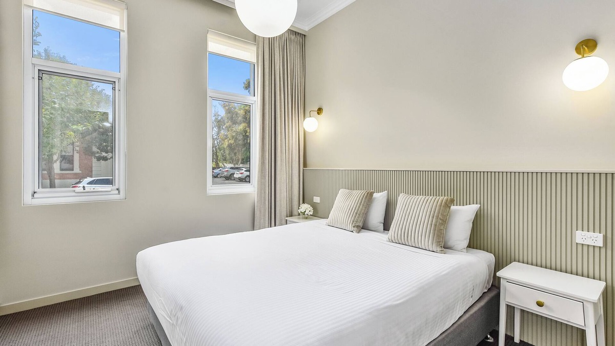 Mount Gambier House | Aloha Central Platinum Apartment 15