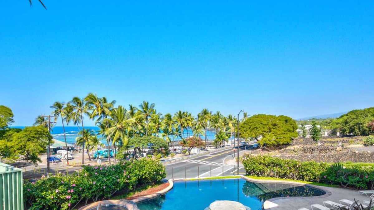 Kahaluu Bay Villa | Aloha Condos, Beach Villas at Kahaluu, Villa 1-201, Beach View, AC