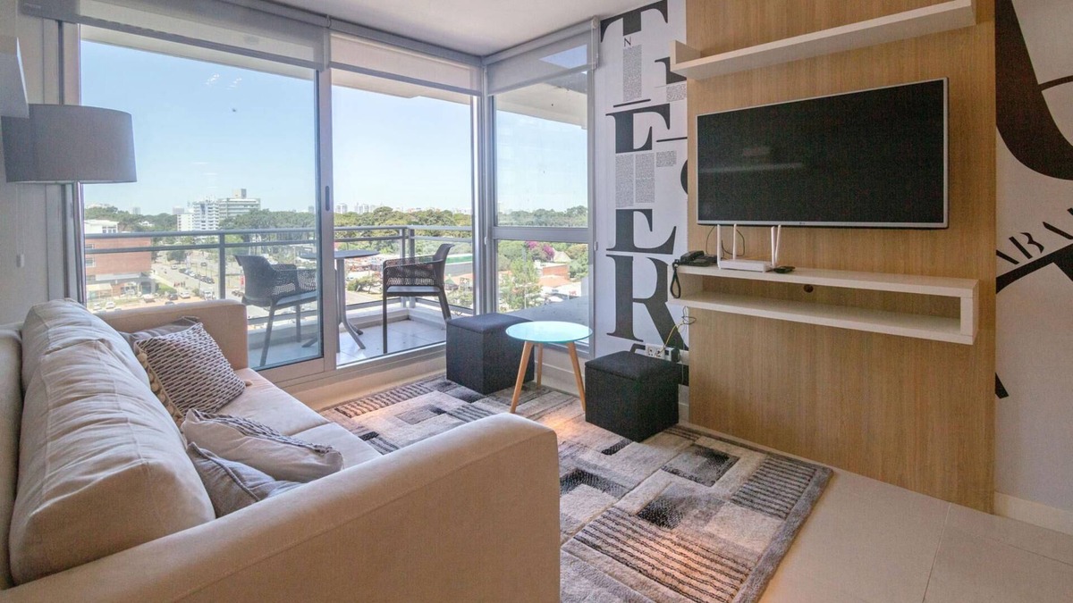 Cantegril Apartment | Alojamiento en Bellagio Tower, Piscina Climatizada