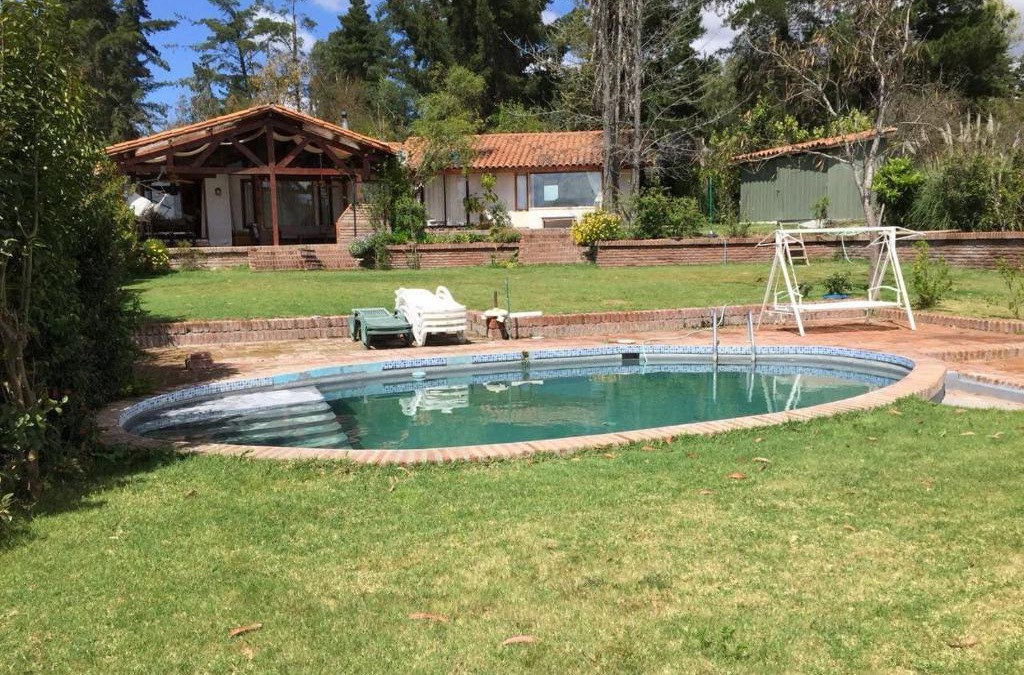 Las Cabras House | Alojamiento Punta verde Gran casa orilla Lago Rapel piscina ,jardines ,quincho ,terrazas,para 13
