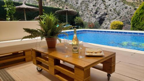 Benaojan House | Alojamiento Rural Casitas Cueva del Gato