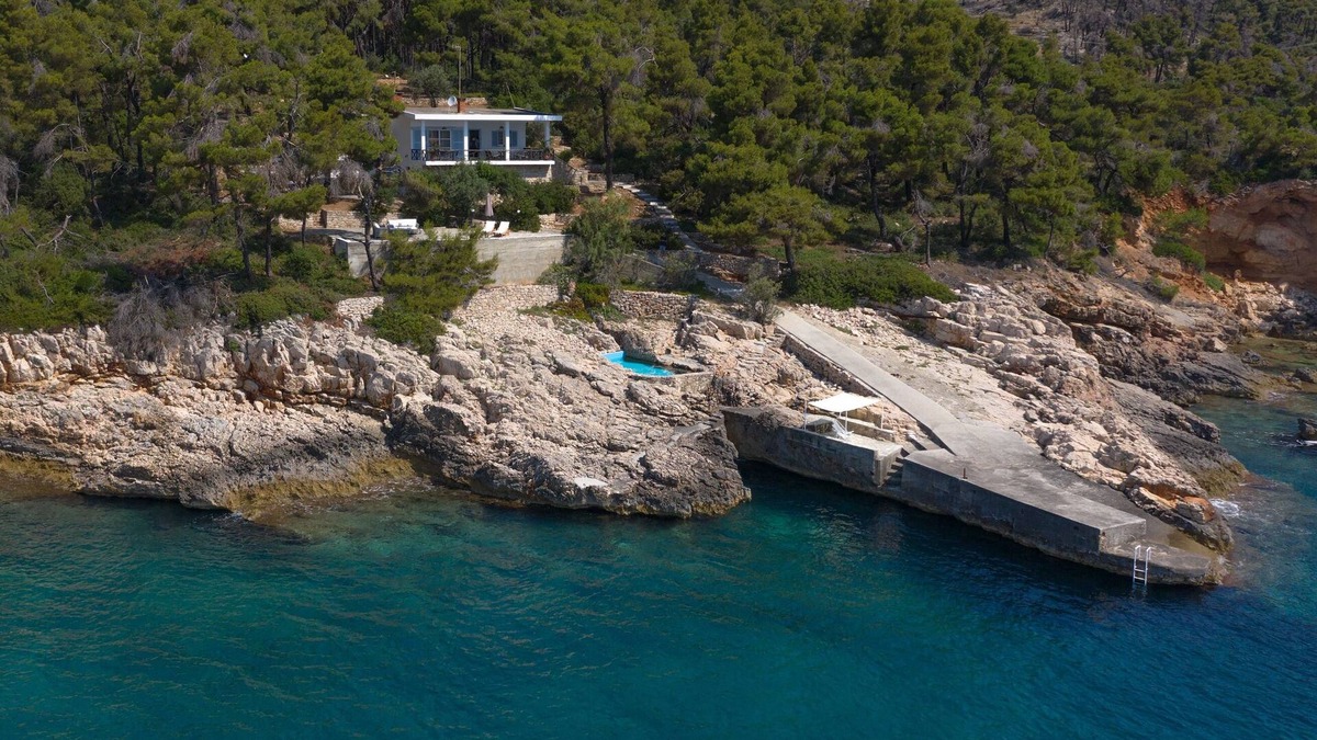 Marpounta Villa | ALONISSOS VILLA (Mare Nostrum), Sea Front, Private Pool, Family Friendly