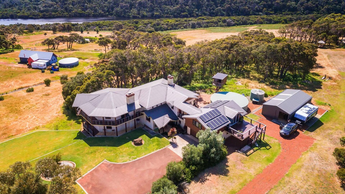 Margaret River House | Alouarn Holiday Home