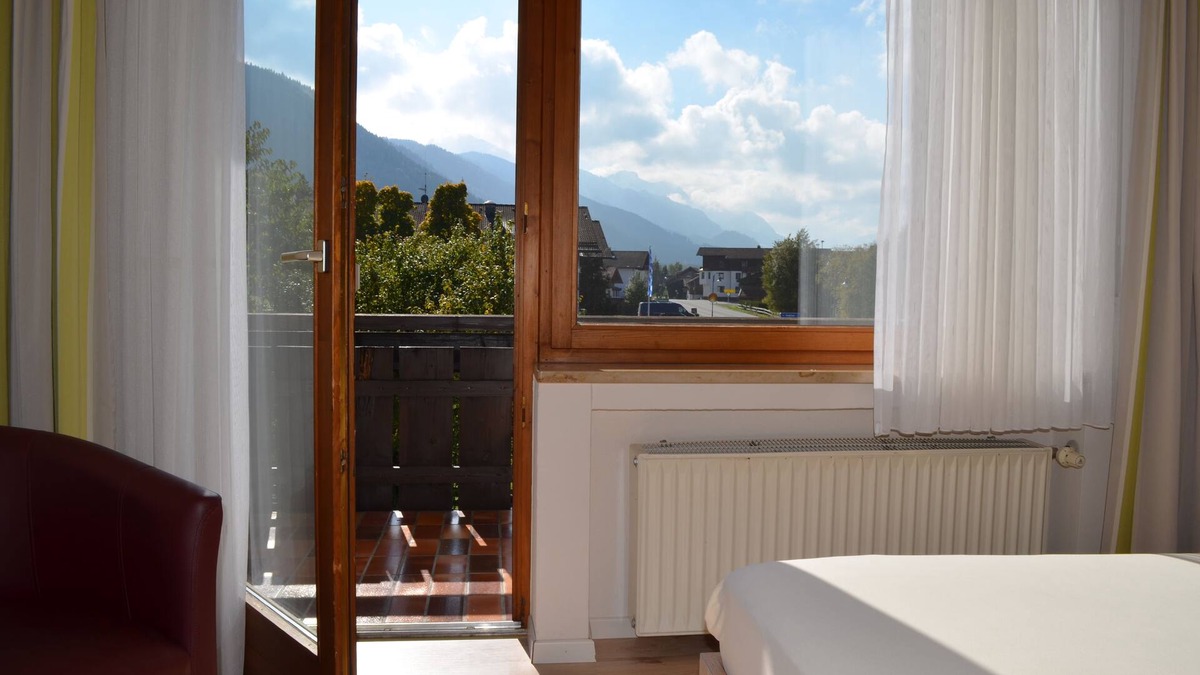 Buching Bed & Breakfast | Alpchalet Schwanstein