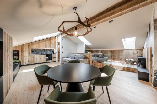 Almazzago Ski Chalet | ALPEDOR Mountain Suites