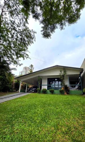 Santa Rosa House | Alpen Haus - Ideal para família e grupo