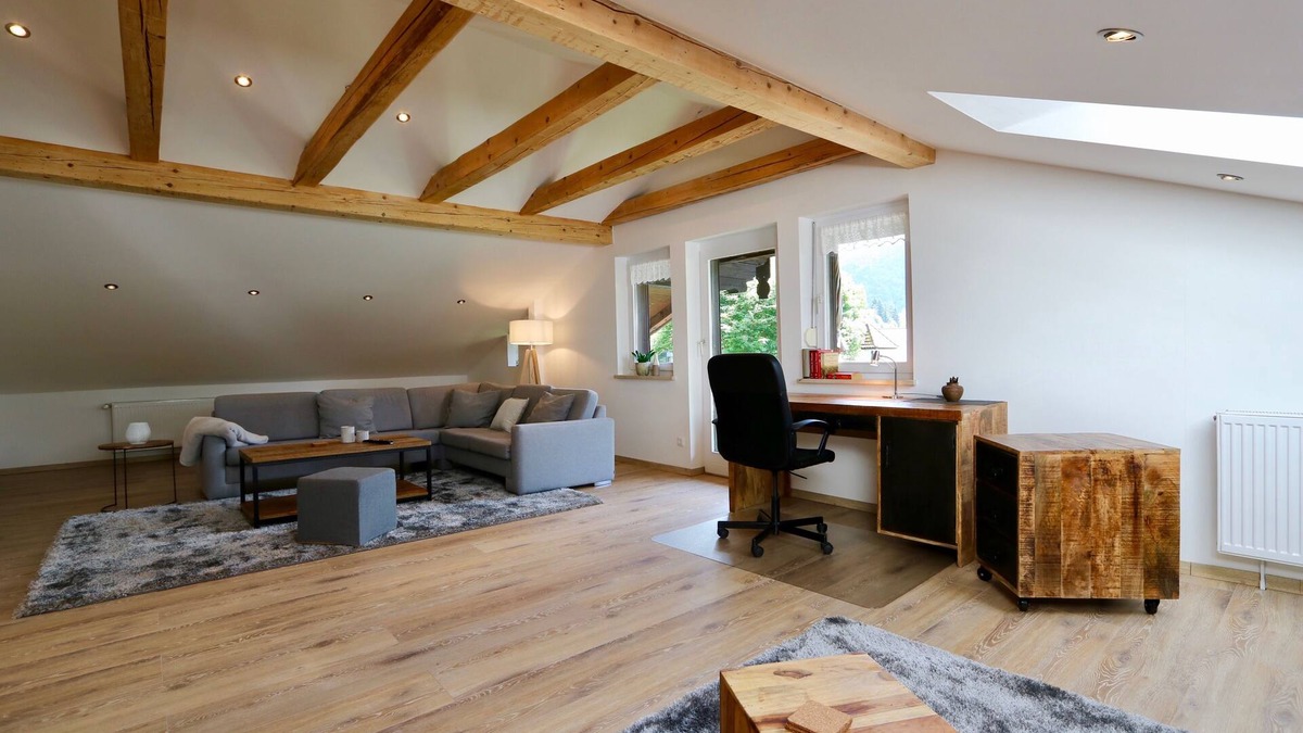Garmisch-Partenkirchen Apartment | Alpengold - holiday flat in modern alpine style with a homely atmosphere