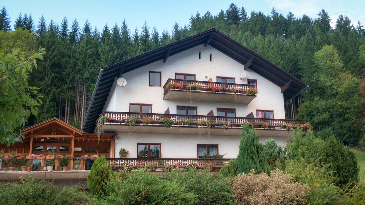 Ratten Apartment | Alpenpension Weltsprachen welcomes all languages of the world!