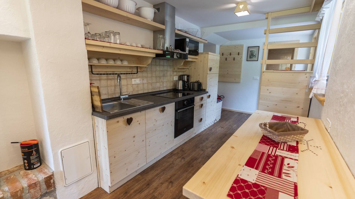 Ukanc Apartment | ALPIK Chalets - Bohinj - A4 - Family Two-Bedroom Apartment - Terrace - Fireplace
