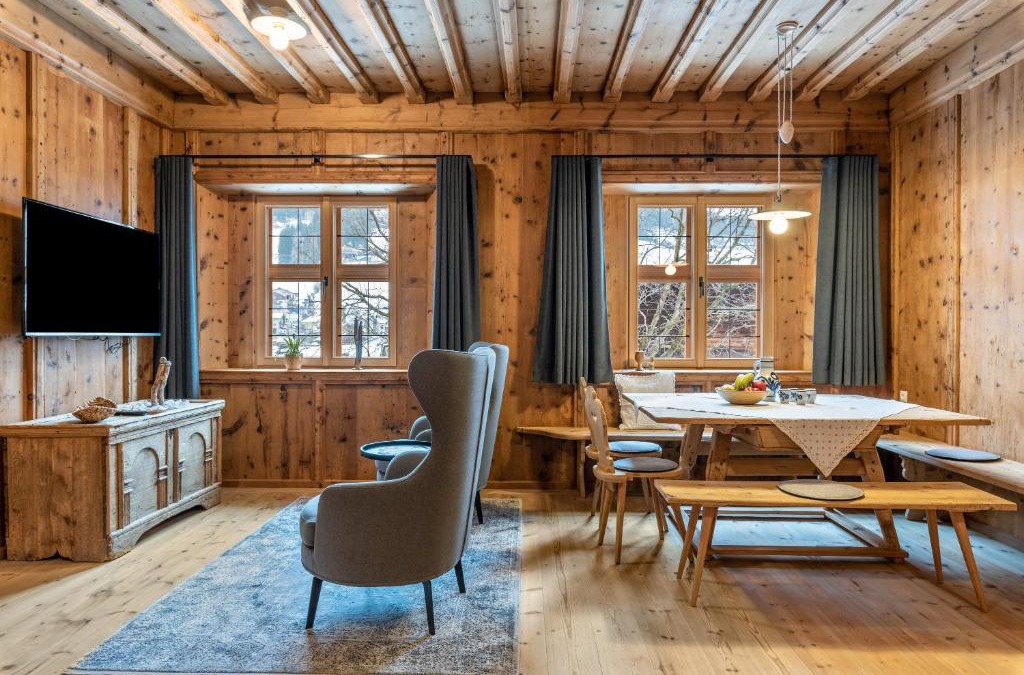 Sarntal Apartment | Alpin Chalet Samer Apt Bauernstube