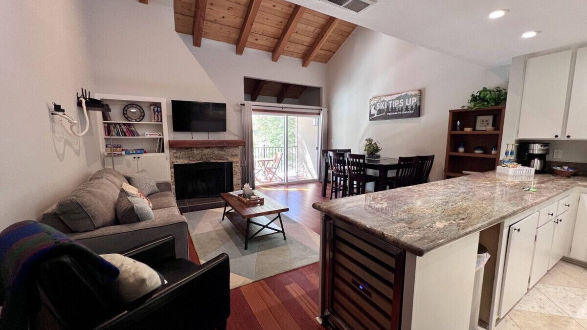 Carnelian Bay Condo | Alpine Escape: Tahoe Oasis Steps from Lake