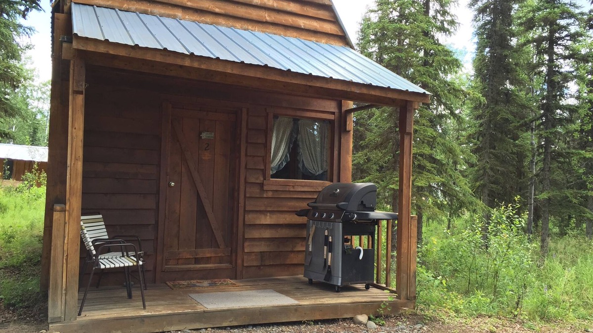 Cohoe Cabin | Alpine Heather is a quiet, self contained, cabin in the Woods!