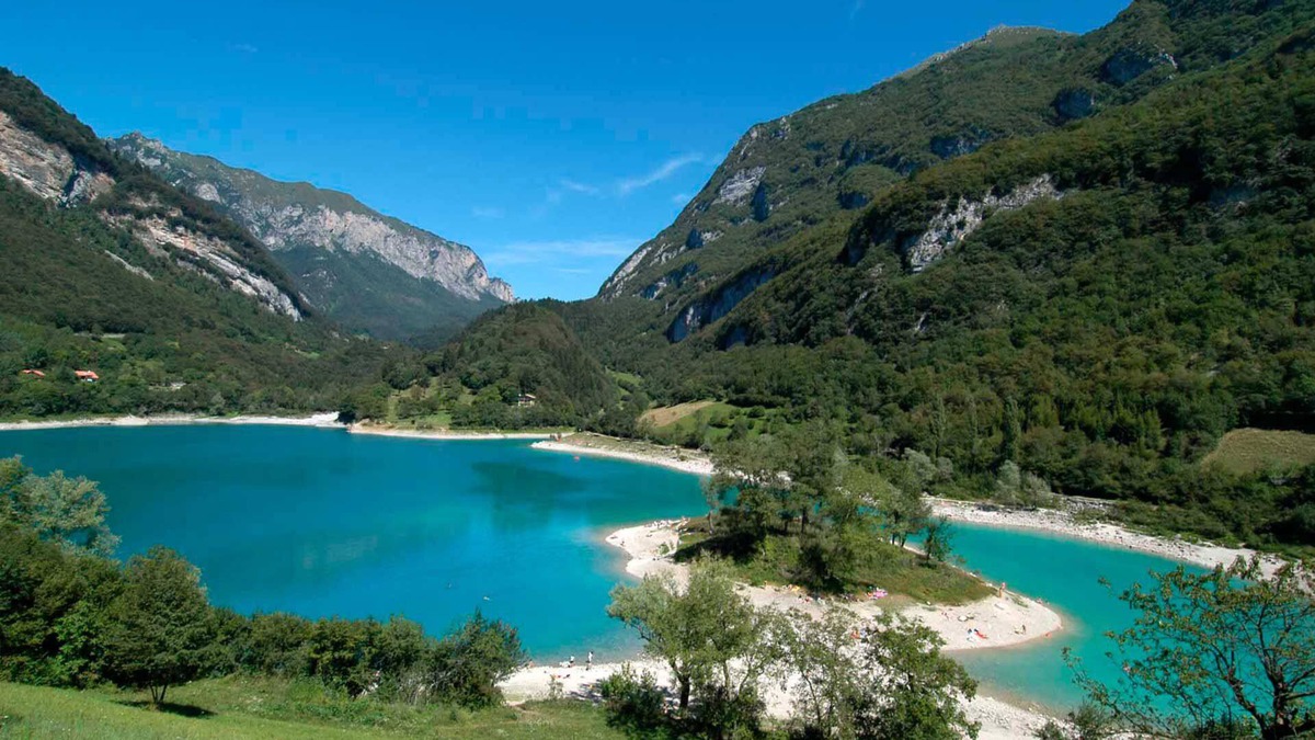 Bocenago House | Alpine Lake Apartment